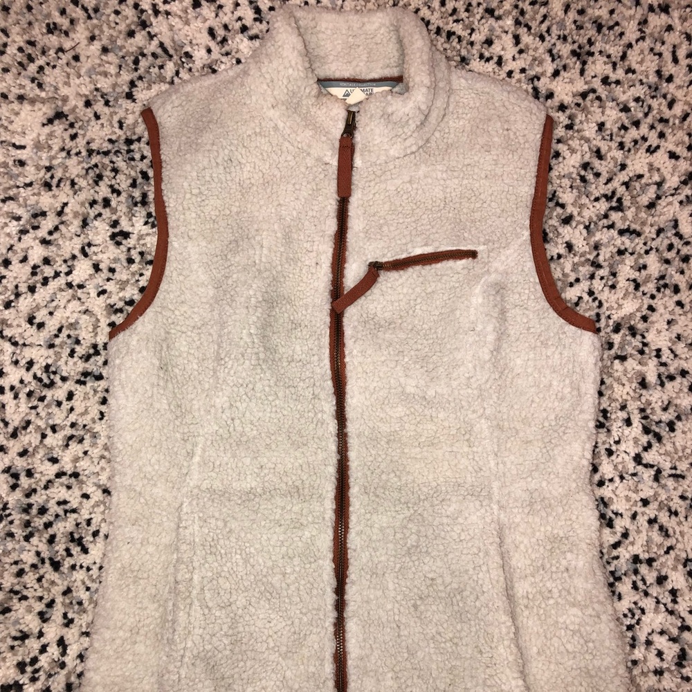 women’s sherpa vest
